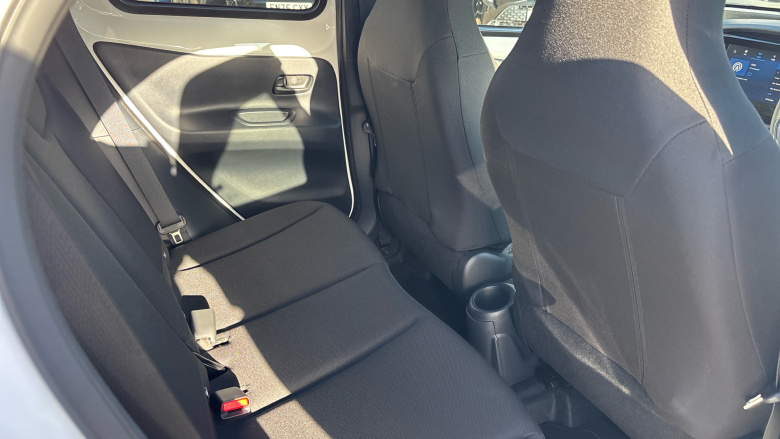 Toyota Aygo X 1.0 VVT-i Edge 5dr Petrol Hatchback